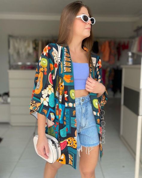 Look Com Kimono E Short, Safari Outfit Women, Designer Clothing Patterns, Goa Outfits, Look Kimono, Mode Kimono, Classy Outfits For Women, Beautiful Casual Dresses, Boho Summer Outfits