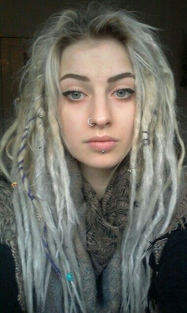 Platinum Dreads #platinumhair #dreadlocks White Dreadlocks, White Dreads, Blonde Dreadlocks, Blonde Dreads, Scene Girl, Dreads Girl, Beautiful Dreadlocks, Chica Cool, Dreads Styles