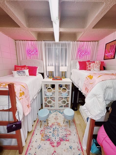 #collegedormrooms #collegedormroomideas #LSU #miller #lsumillerhall Miller Hall Lsu Dorm, Lsu Miller Dorm Room Ideas, Okstate Dorm, Lsu Dorm Room Ideas, Lsu Dorm Room, Tcu Dorm, Lsu Dorm, Baylor Dorm, Dream Closet Room