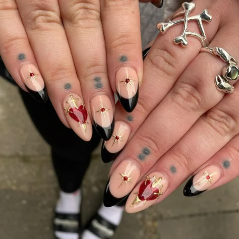 Almond Press On Nails, Nails Glossy, Goth Nails, Edgy Nails, Black French, Minimalist Nails, Dream Nails, Fire Nails, Funky Nails