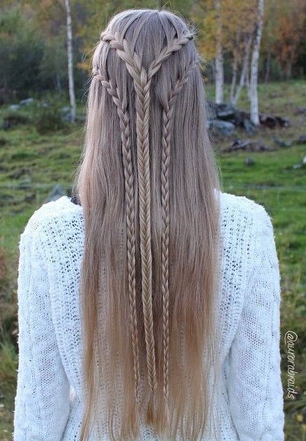 Lace braids to English & Fishtail braid More Dutch Braid Styles, Dutch Braid Tutorial, Lace Braids, Fishtail Braid, Fish Tail Braid, Latest Hairstyles, Model Hair, Hair Dos, Down Hairstyles