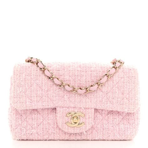 This is an authentic CHANEL Tweed Quilted Mini Rectangular Flap in Pink. This stunning small crossbody shoulder bag is crafted of pink tweed. The bag features a light gold chain link shoulder strap threaded with pink leather and a frontal flap with a light gold Chanel CC turn lock. This opens to a compact light pink leather interior with pockets. Pink Shoulder Purse, Mini Chanel Flap Bag, Chanel Mini Classic Flap, Light Pink Outfit Ideas, Chanel Pink Bag, Wish List Aesthetic, Mini Chanel Bag, Chanel Bag Pink, Pink Designer Bags