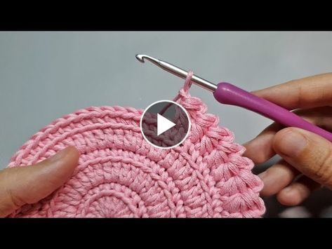 Unusual BORDER HOOK! So you haven't knitted yet! Very beautiful edge binding | Crochet border 1 Hour Crochet Projects, Crochet Edging Tutorial, Table Runner Patterns, Crochet Circle Pattern, Designer Knitting Patterns, Crochet Border Patterns, Crochet Backpack Pattern, Crochet Coffee Cozy, Crochet Placemat Patterns