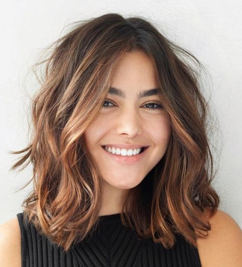 Shaggy Wavy Lob Haircut for Thick Hair Layered Bob Thick Hair, Lob Haircut Thick Hair, Thick Bob Haircut, Haircuts For Thick Wavy Hair, Wavy Lob Haircut, White Blonde Highlights, Roller Curls, Easy Care Hairstyles, Large Curls