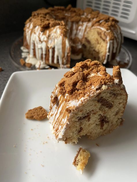 Loaded Biscoff Bundt Cake by introvertsweets Biscoff Bundt Cake, Senior Cakes, Bundy Cake, Bundt Cake Recipes, Recipes Using Cake Mix, French Vanilla Cake, Biscoff Cookie Butter, Biscoff Cookies, Vanilla Cake Mixes