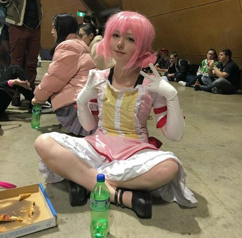 Madoka Cosplay, Y2k Pink Aesthetic, A Silent Voice Anime, Cosplay Characters, Puella Magi Madoka Magica, Cute Cosplay, Madoka Magica, Best Cosplay, Cosplay Outfits