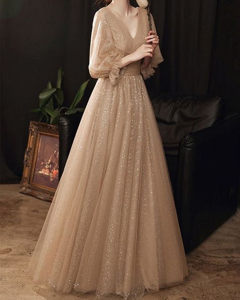 Simple Elegant Wedding Dress Classy, Minimalist Prom Dress, Long Gown Elegant, Wedding Dress Classy, Prom Dress Champagne, Simple Elegant Wedding Dress, Princess Evening Dress, Hijab Dress Party, Party Dress Classy