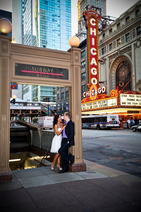 Videographer Wedding, Chicago Theater, Chicago Engagement Photos, Chicago Pictures, Pictures Engagement, Chicago Engagement, Pictures Wedding, Chicago Wedding Venues, Chicago Photos