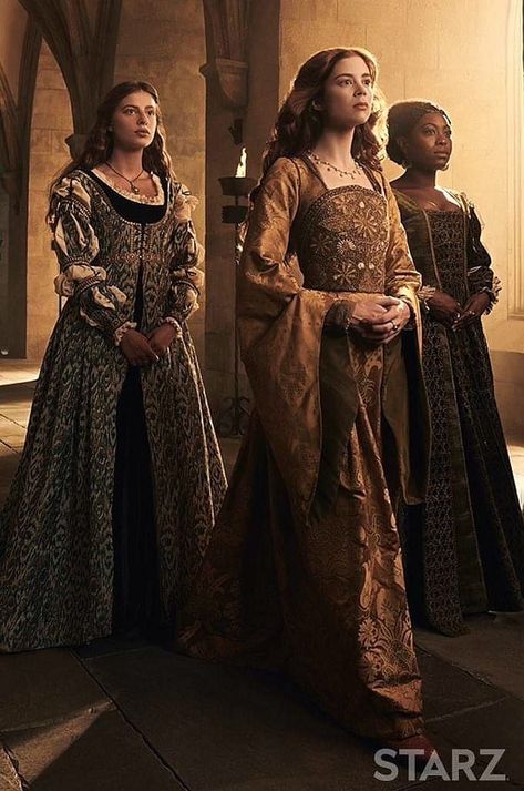 1530s Dress, Katherine Of Aragon, Charlotte Hope, Lady's Dress, The Spanish Princess, Spanish Princess, Medieval Gown, The White Princess, Ac New Leaf