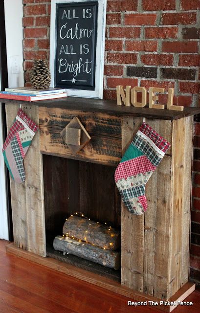 Build A Faux Fireplace, Pallet Fireplace, Diy Fireplace Mantle, Diy Christmas Fireplace, Faux Fireplace Mantels, Fake Fireplace, Faux Fireplace Diy, Build A Fireplace, Christmas Props