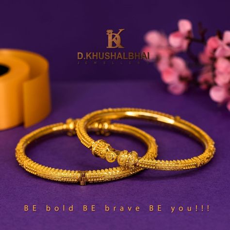 Kada Type Gold Bangles, Gold Bangles Design 2023, Old Design Gold Jewellery, Tanishq Jewellery Gold Bangles, Kankanalu Gold Designs, Kada Bangles Gold Design, Bangle Designs Gold, Bangles Jewelry Designs Gold, Bangles Design Gold