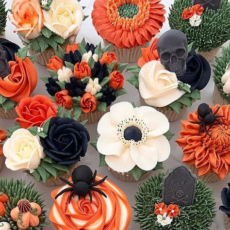 Kerry’s Bouqcakes on Instagram: "When Kerry's Bouqcakes does Halloween. 🎃🧡🕷️🕸️💀👻 Thank you to my talented friend @caketoppersbyanna for the amazing handcrafted edible spiders 🕷️🕸️🕷️" Halloween Flower Cupcakes, Edible Spiders, Kerry's Bouqcakes, Spider Cake, Pull Apart Cupcakes, Halloween Flowers, Flower Cupcakes, Fall Treats, Halloween Cupcakes