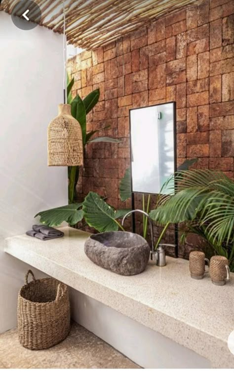 Bali Interiors, Hotel Bali, Desain Pantry, Tropical Bathroom, Scandinavian Nursery, Bali House, Interior Design Per La Casa, Outdoor Bathrooms, Stone Sink