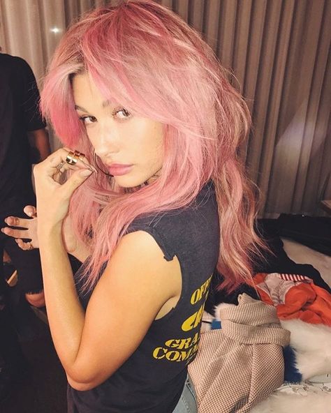 Pink Hair And Makeup, Best Home Hair Color, Different Shades Of Blonde, Hailey Justin, Hailey Rhode Baldwin, Hailey Rhode, Hair Techniques, Trendy Hair Color, Shades Of Blonde