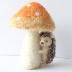 Felt Woodland, Diy Tricot, Felt Mushroom, Needle Felting Diy, Felting Ideas, Craft Stalls, Needle Felting Tutorials, Needle Felting Projects, Felting Tutorials