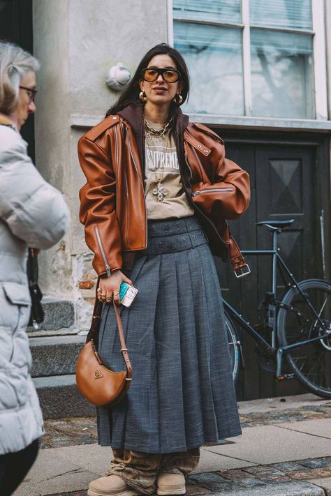 Layered Winter Outfits, Vogue Business, Copenhagen Fashion Week Street Style, Copenhagen Street Style, October Fashion, Top Street Style, Artsy Outfit, Nyfw Street Style, Copenhagen Fashion