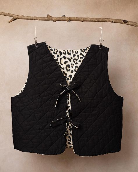 R I L E Y V E S T Now available to order Fully reversible, one side quilted and the other slanted pockets for ease of use! Quilted with biodegradable wadding (as voted by you!!) but a zero waste option is available Available in XXS-5XL (approx 6-22) #vest #waistcoat #sustainableclothing #slowfashion #fuckfastfashion #indieroller Reversible Clothing Women, Quilted Coats, Vest Waistcoat, Reversible Vest, Quilted Coat, Quilted Vest, Sustainable Clothing, Textile Patterns, Sewing Inspiration