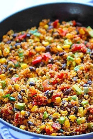 One Pan Mexican Quinoa, Quinoa Skillet, Quinoa Recipes Easy, Quinoa Recipes Healthy, Quinoa Dishes, Mexican Quinoa, Rice Beans, Keto Vegan, Tasty Vegetarian Recipes