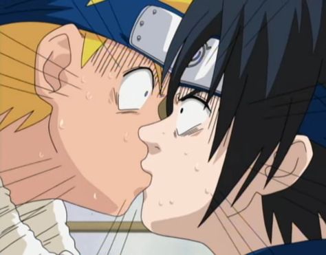 OKAY LISTEN NARUTOS FIRST KISS WAS SASUKE THANK YOU! Naruto Funny Moments, Naruto Episodes, Naruto And Sasuke Kiss, Naruto Show, Boruto Next Generation, Sasuke X Naruto, Simple Iphone Wallpaper, Naruto And Hinata, Monster Concept Art