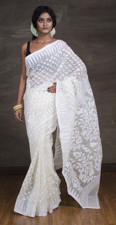 Jamdani Saree Look, Gold Bengal, Bengali Saree, Dhakai Jamdani Saree, White Saree, Dhaka Bangladesh, Gold Blouse, Jamdani Saree, Saree Trends