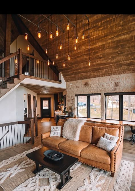 Cedar Cabin Interiors, Country Cabin Interior, Cabin Airbnb Decor, Cabin Family Room, Vermont Cabin, Log Cabin Interior Design, Mountains Cabin, Cabin Airbnb, Modern Cabin Interior