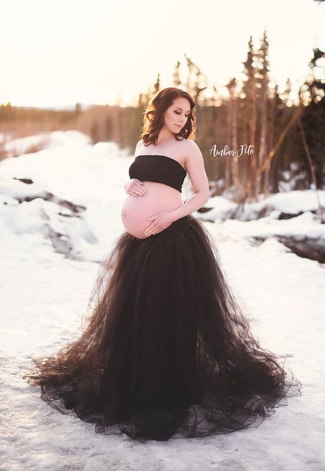 Marley Tutu • Tutu Maternity Skirt • Bridal Tulle Satin Lining Tutu • Princess Tutu • by Sew Trendy Maternity Tutu, Maternity Photography Fall, Bee Balloon, Maternity Shoot Outfit, Maternity Shots, Diy Tutus, Baby Shower Photography, Maternity Photography Couples, Boho Maternity