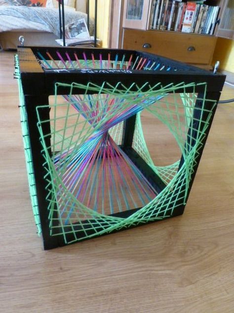 Art Fil, Art Cube, String Crafts, String Art Patterns, 3d Street Art, String Art Diy, Math Art, Thread Art, Art 3d