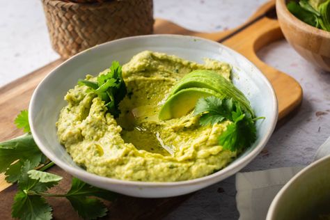 Avocado Hummus Recipe, Clean Eating Soup Recipes, Clean Eating Dessert Recipes, Dip Easy, Healthy Lunches For Work, Slender Kitchen, Avocado Hummus, Work Lunches, Fresh Avocado