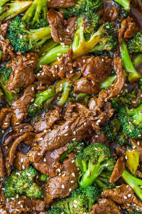 Beef and Broccoli is an easy, 1-pan, 30-minute meal loaded with broccoli, tender beef, and the best stir fry sauce. How to make Broccoli Beef Stir Fry! #beefandbroccoli #broccolibeef #stirfry #beefrecipes #stirfryrecipe #30minutemeal #broccoli #beef #natashaskitchen Brocoli And Beef Stir Fry Easy, Beef Nd Brocoli, Beer And Broccoli, Brocolli Beef Stir Fry Healthy, Coconut Aminos Stir Fry, Beef Broccoli Mushroom Stir Fry, Pf Chang Beef And Broccoli, Meat Vegetable Meals, Chinese Broccoli Stir Fry