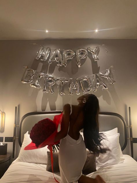 Hotel Room Photoshoot Ideas Birthday, Birthday Hotel Photoshoot, Birthday By Yourself, Birthday Bedroom Photoshoot, Hotel Birthday Photoshoot, Bedroom Birthday Photoshoot, Ways To Celebrate Your Birthday, Backless Dress Long, Birthday Hotel