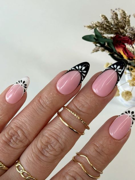 2024 Minimalist Nails, Mexican Pattern Nails, White Mexican Nails, Mexican Nail Ideas, Loteria Nails, Mexican Tile Nails, Spanish Tile Nails, Talavera Nails, White Frenchies