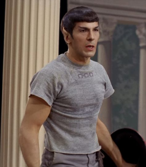 Bread And Circuses, Leonard Nimoy Spock, Fandom Star Trek, Star Trek 1966, Star Trek Spock, Mr Spock, Star Boy, Enterprise Ncc 1701, Star Trek Original Series