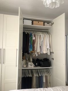 Waredrop Closet Aesthetic, Small Closet Aesthetic, Closet Organization Aesthetic, Tidy Closet, Closet Design Ideas, Closet Idea, Clean Closet, Room Organization Bedroom, Wardrobe Sets