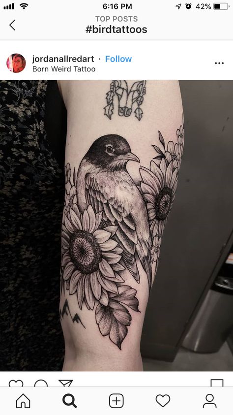 Bird sunflower tattoo Yellow Bird Tattoo, Chickadee Tattoo, Animal Tattoos For Women, Chicken Tattoo, Vogel Tattoo, Crow Tattoo, Bird Tattoo, Sunflower Tattoo, Nature Tattoos