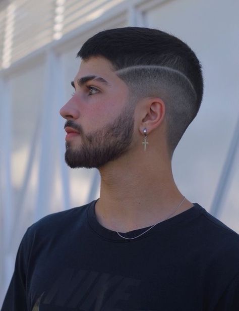 Dude Haircuts, Devil Cut, Best Haircut For Men, Old Fashioned Hairstyles, Popular Mens Haircuts, Barber Haircuts, Mohawk Hairstyles Men, Haircut For Men, Hairstyle For Men