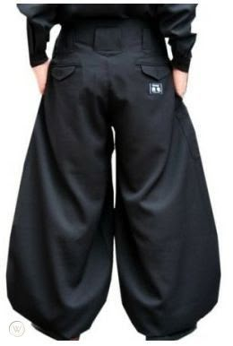 Japanese TORAICHI NIKKAPOKKA Pants Long SPSP from Japan | #435242418 Japanese Workwear, Japanese Pants, Hakama Pants, Samurai Pants, Black Men Fashion Urban, Wrinkled Clothes, Mens Pants Fashion, Mode Inspo, Hippie Outfits