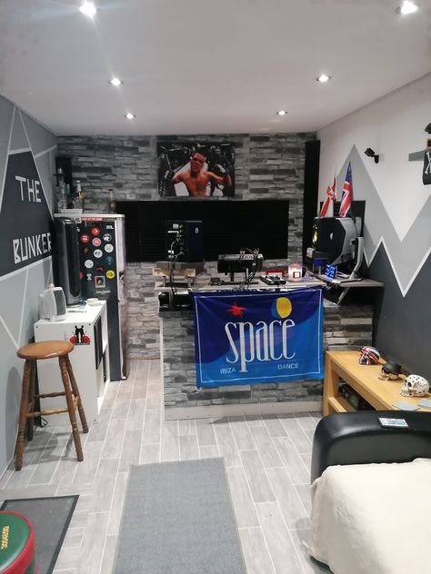 Man Cave Garage Game Rooms, Garage Mancave Ideas On A Budget, Bar Sheds Ideas, Bedroom Man Cave, Small Garage Man Cave, Man Cave Ideas Room Small Cheap, Small Man Cave Ideas On A Budget, Cheap Man Cave Ideas, Mancave Ideas Small Room