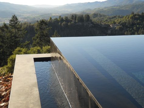 Waterfall Edge Pool, Waterfall Pool, Infinity Edge Pool Waterfall, Infinity Pool With Mountain View, Infinity Pool Detail, Infinity Pool Lake View, Reflection Pool Architecture, Ideas De Piscina, Swimming Pool Architecture