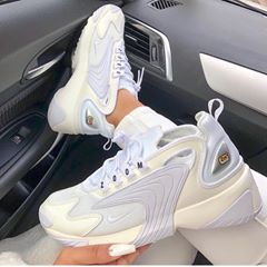 Nike Zoom 2k, Zoom 2k, Cute Nike Shoes, Fresh Shoes, Sport Shoes Women, Hype Shoes, Balenciaga Shoes, Retro Sneakers, Dream Shoes