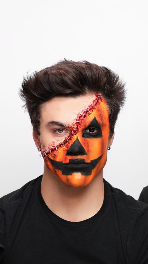 Simple Male Halloween Makeup, Halloween Sfx Makeup Men, Mens Halloween Makeup Easy, Men Face Paint Halloween, Halloween Boys Makeup, Halloween Makeup Looks Men, Halloween Make Up Men Easy, Men Makeup Halloween, Mens Halloween Makeup Guys