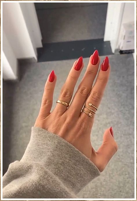 Winter Nails Engagement - Pamper yourself today! Visit to find the amazing brands and items you need now. Red Nails And Gold Jewelry, Red Nails Engagement Ring, Red Nails Gold Jewelry, Nails Acrylic Korean, Short Nail Designs Valentines, Valentines Nails Square, Valentines Day Nails Square, Korean Nails Short, Nails Engagement