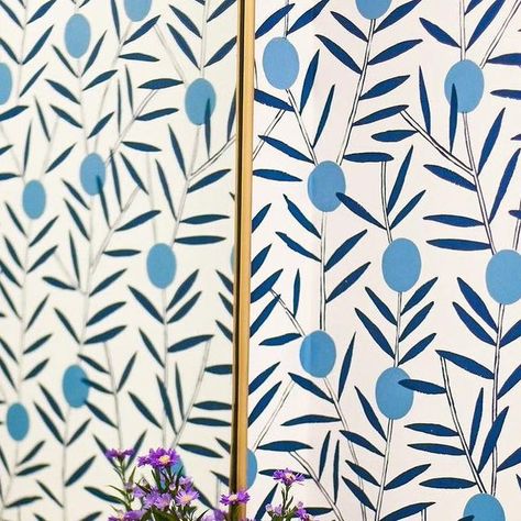 Hygge & West on Instagram: "Bloom (Bluebell) and brass, you look so good together! Thanks for sharing this lovely powder room, @buildthehighlife 💙 #bloomwallpaper @emilyisabella #bathroomwallpaper #myhyggeandwest" Hygge And West Daydream Wallpaper, Daydream Wallpaper, Hygge And West, Hygge & West, Thanks For Sharing, Bathroom Wallpaper, Powder Room, Dining Room, Bath