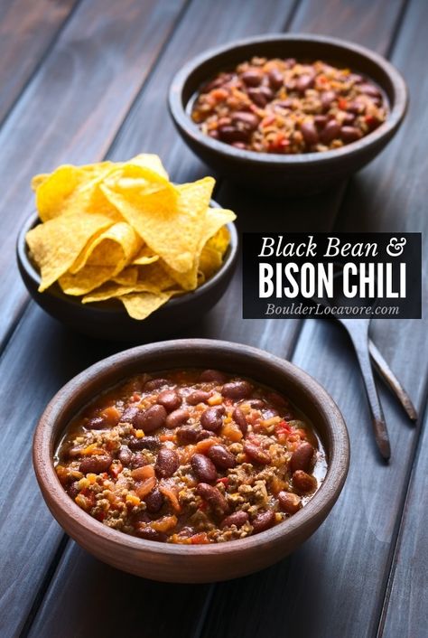 Ground Bison Chilli, Bison Chili Recipe Healthy, Bison Chili Crockpot, Bison Chilli, Bison Meals, Chili Recipies, Bison Chili Recipe, Chili With Black Beans, Ground Bison Recipes