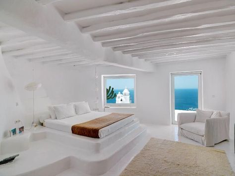 White Luxury house in Mykonos, Greece 05 Greek Bedroom, Mykonos Villas, Greek Decor, Greek House, Casa Country, Coastal Bedrooms, Vogue Living, Island House, Modern Bed