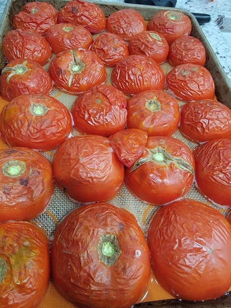 Roasting Tomatoes To Peel, Skin Tomatoes How To, Canning Tomatoes Without Peeling, How To Get Skin Off Tomatoes, How To Take Skin Off Tomatoes, Peel Tomatoes In Oven, How To Skin Tomatoes, Easy Way To Peel Tomatoes, How To Remove Tomato Skins