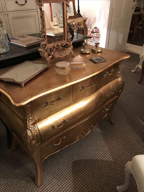 Golden Furniture, Gold Side Table, French Armoire, Dorm Room Diy, Gold Furniture, Bedroom Drawers, Furniture Flips, Gold Bedroom, Vintage Style Decorating