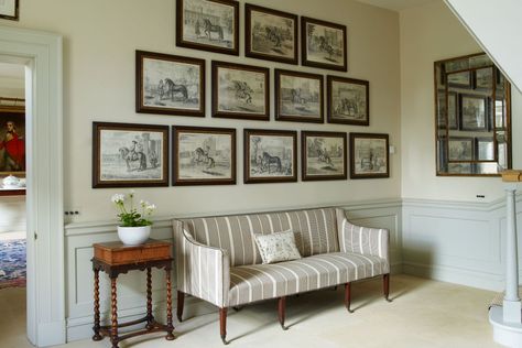 F and B off-white and Old White Breakfast Room Green, Best White Paint, Farrow And Ball Paint, Farrow And Ball, Hallway Ideas Colour, Hall Decor, English Country House, Farrow Ball, Sitting Room