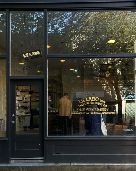 Minimalism Lifestyle Aesthetic, Brick And Mortar Store, Le Labo Store, Le Labo Aesthetic, Vintage Shop Interior, Write On Glass, Ranger Station, Cafe Window, Fragrance Store