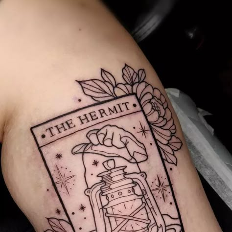 Robyn Parr on Instagram: "Today's tattoo! The Hermit, thank you Shana! 🖤" Hand Holding Lantern Tattoo, Hermit Tattoo, Lantern Drawing, Hermit Tarot, The Hermit Tarot, Lantern Tattoo, Tarot Tattoo, Tarot Card Tattoo, The Hermit