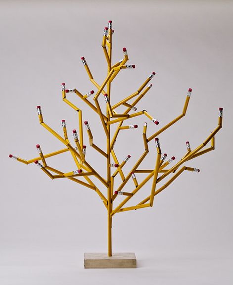 Recycle Art - Pencil Tree Trash Art Recycled Easy, Trash Art Recycled, Art Recycled Materials, Pencil Sculpture, Pencil Tree, Pencil Trees, Recycled Art Projects, Robot Sculpture, 3d Quilling